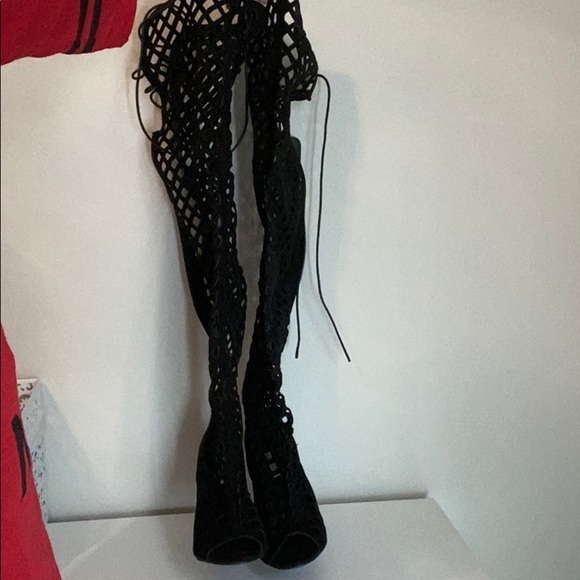 Peep toe thigh high lattice boots - Picture 3 of 6